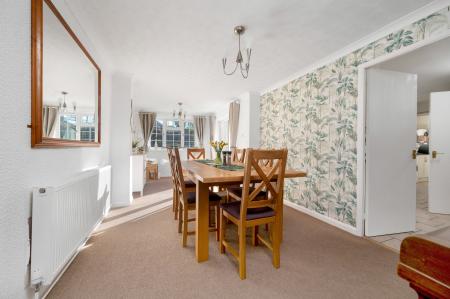 4 bedroom Detached house for sale in High Desired Location on Keats Close, Melton, LE13 1NZ