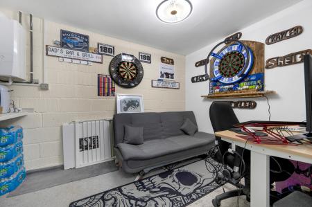 4 bedroom Detached house for sale in Fantastic Forbes Avenue Family Home, Melton Mowbray, LE131FS