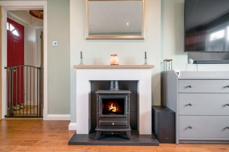 2 bedroom Semi-detached house for sale in Elegant Home on Earls Road, Old Dalby, LE14 3LQ