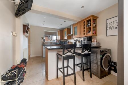 2 bedroom Semi-detached house for sale in Elegant Home on Earls Road, Old Dalby, LE14 3LQ