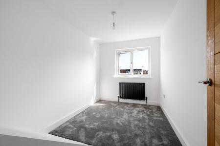 3 bedroom Detached house to let in Stunning Extended Home at Grange Drive, LE13 1EY