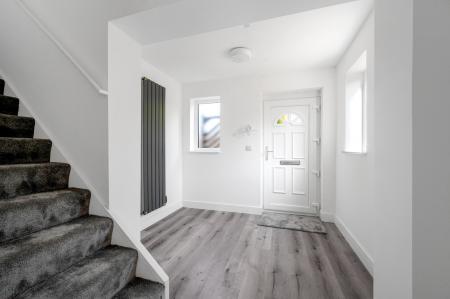 3 bedroom Detached house to let in Stunning Extended Home at Grange Drive, LE13 1EY