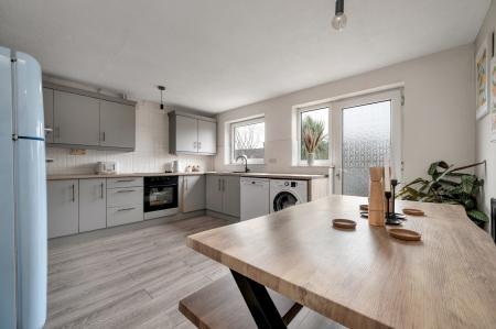 3 bedroom Semi-detached house for sale in Cul-De-Sac Location at Woodcock Avenue, Melton, LE13 0BD