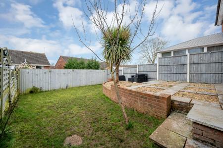 3 bedroom Semi-detached house for sale in Cul-De-Sac Location at Woodcock Avenue, Melton, LE13 0BD