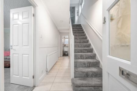 4 bedroom Detached house for sale in Substantial Plot on Bickley Avenue, Melton Mowbray, LE13 1UN