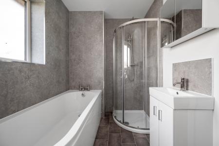 4 bedroom Detached house to let in Pinfold Place, Harby, Melton Mowbray, LE14