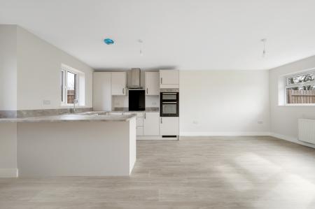 4 bedroom Detached house to let in Pinfold Place, Harby, Melton Mowbray, LE14