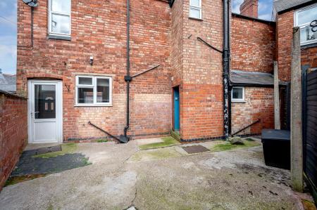 1 bedroom Flat to let in Rosebery Avenue, Melton Mowbray, LE13