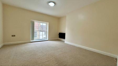 2 bedroom Apartment to let in The George Hotel, Melton Mowbray