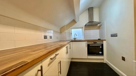 2 bedroom Apartment to let in The George Hotel, Melton Mowbray