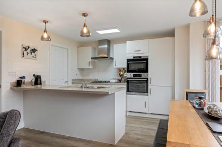 4 bedroom Detached house for sale in Easton Close, Melton Mowbray, LE13