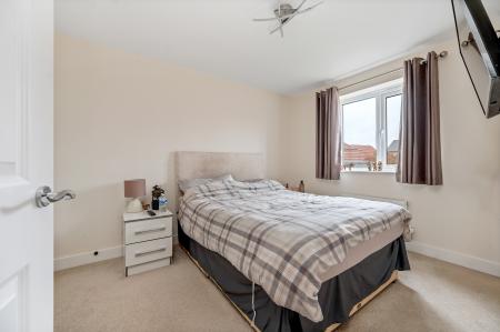 4 bedroom Detached house for sale in Easton Close, Melton Mowbray, LE13