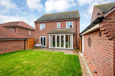 4 bedroom Detached house for sale in Easton Close, Melton Mowbray, LE13
