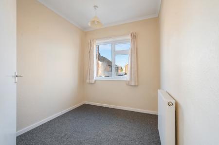 3 bedroom Semi-detached house to let in Browning Close, Melton Mowbray, LE13