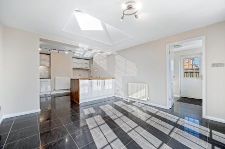 3 bedroom Semi-detached house for sale in Queensway, Old Dalby