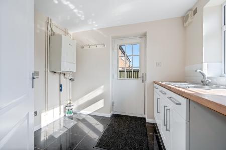 3 bedroom Semi-detached house for sale in Queensway, Old Dalby