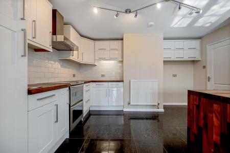 3 bedroom Semi-detached house for sale in Queensway, Old Dalby