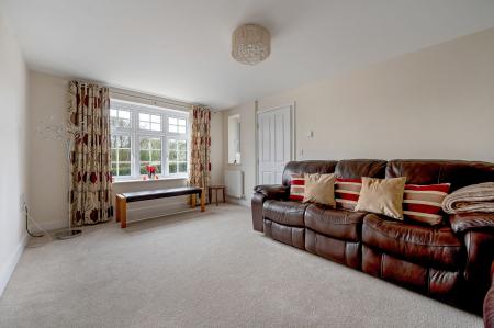 4 bedroom Detached house for sale in Easton Close, Melton Mowbray, LE13