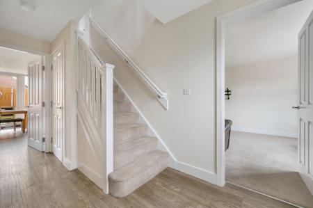 4 bedroom Detached house for sale in Easton Close, Melton Mowbray, LE13