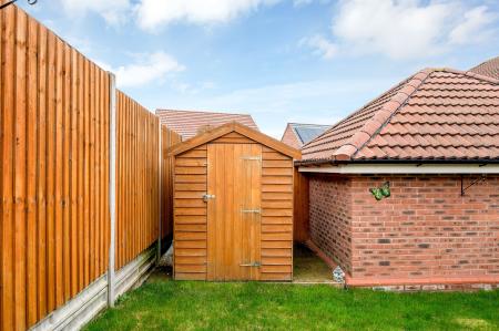 4 bedroom Detached house for sale in Easton Close, Melton Mowbray, LE13