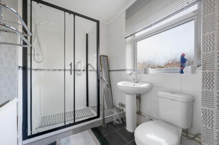 3 bedroom Semi-detached house for sale in Greaves Avenue, Melton Mowbray, LE13