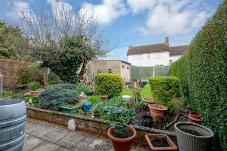 3 bedroom Semi-detached house for sale in Greaves Avenue, Melton Mowbray, LE13