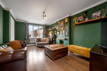 3 bedroom Semi-detached house for sale in Hawthorn Drive, Melton Mowbray