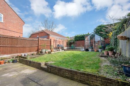 3 bedroom Semi-detached house for sale in Hawthorn Drive, Melton Mowbray