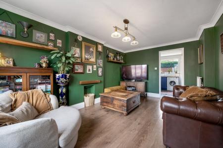 3 bedroom Semi-detached house for sale in Hawthorn Drive, Melton Mowbray