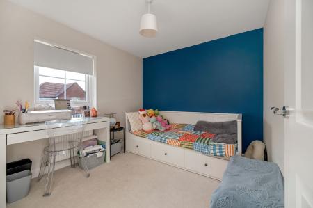 3 bedroom Semi-detached house for sale in Beaufighter Crescent, Melton Mowbray, LE13