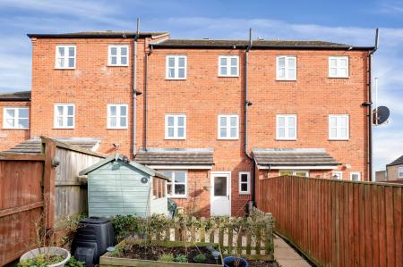 3 bedroom Terraced House for sale in Rossiter Close, Melton Mowbray, LE13