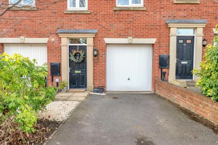 3 bedroom Terraced House for sale in Rossiter Close, Melton Mowbray, LE13