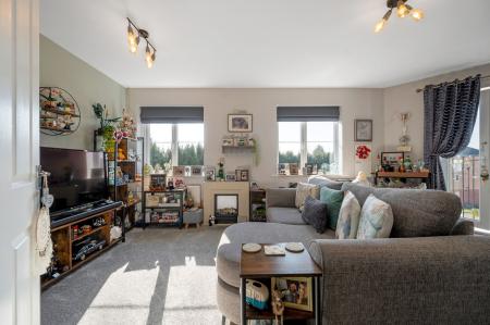 2 bedroom Flat for sale in Halifax Drive, Broome House, LE13