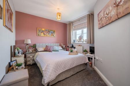 2 bedroom Flat for sale in Halifax Drive, Broome House, LE13