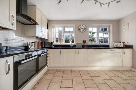 4 bedroom Detached house for sale in Keats Close, Melton Mowbray