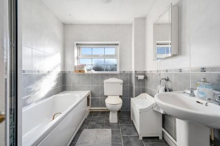 4 bedroom Detached house for sale in Keats Close, Melton Mowbray