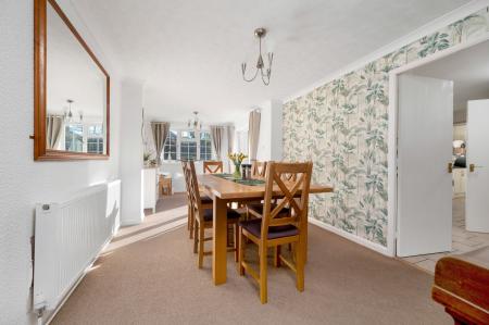 4 bedroom Detached house for sale in Keats Close, Melton Mowbray