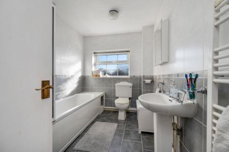 4 bedroom Detached house for sale in Keats Close, Melton Mowbray