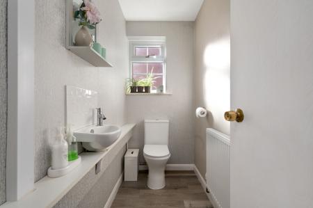 4 bedroom Detached house for sale in Keats Close, Melton Mowbray