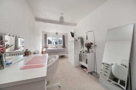 4 bedroom Detached house for sale in Keats Close, Melton Mowbray