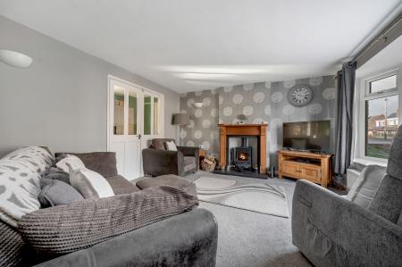 5 bedroom Detached house for sale in Denton Rise, Melton Mowbray, LE13