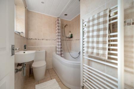 5 bedroom Detached house for sale in Denton Rise, Melton Mowbray, LE13