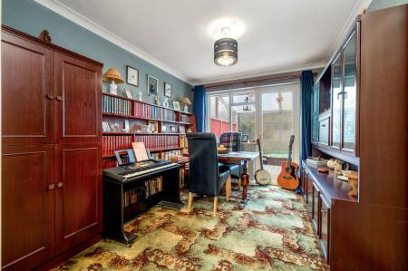 3 bedroom Semi-detached house for sale in Baldocks Lane, Melton Mowbray, LE13