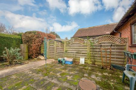 2 bedroom Terraced bungalow for sale in Vicarage Lane, Eaton, NG32