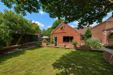 3 bedroom Detached bungalow for sale in Gartree Court, Melton Mowbray