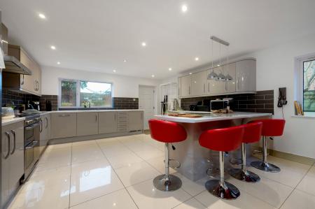 3 bedroom Detached bungalow for sale in Gartree Court, Melton Mowbray