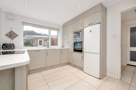 4 bedroom Detached house for sale in Bickley Avenue, Melton Mowbray