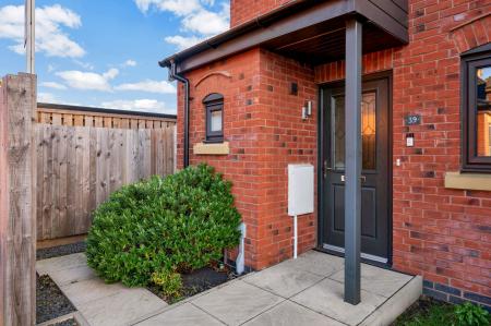 2 bedroom End of terrace house for sale in King Edward Avenue, Melton Mowbray