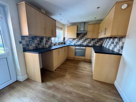 2 bedroom Semi-detached house for sale in Winster Crescent, Melton Mowbray, LE13