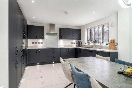 4 bedroom Detached house for sale in Forbes Avenue, Melton Mowbray